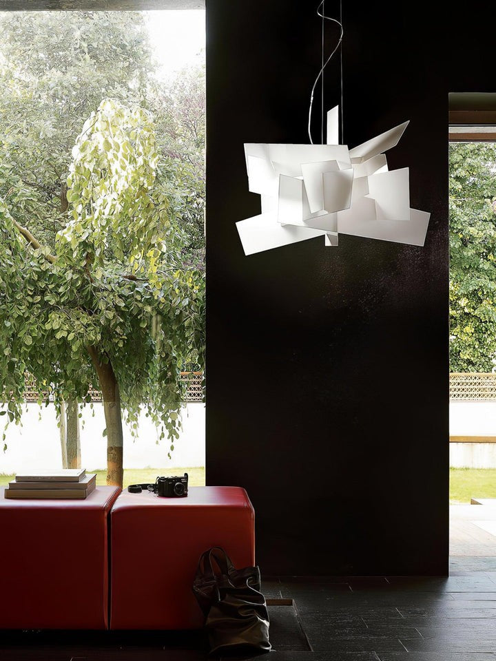 Dynamic Geometric Web Pendant Light