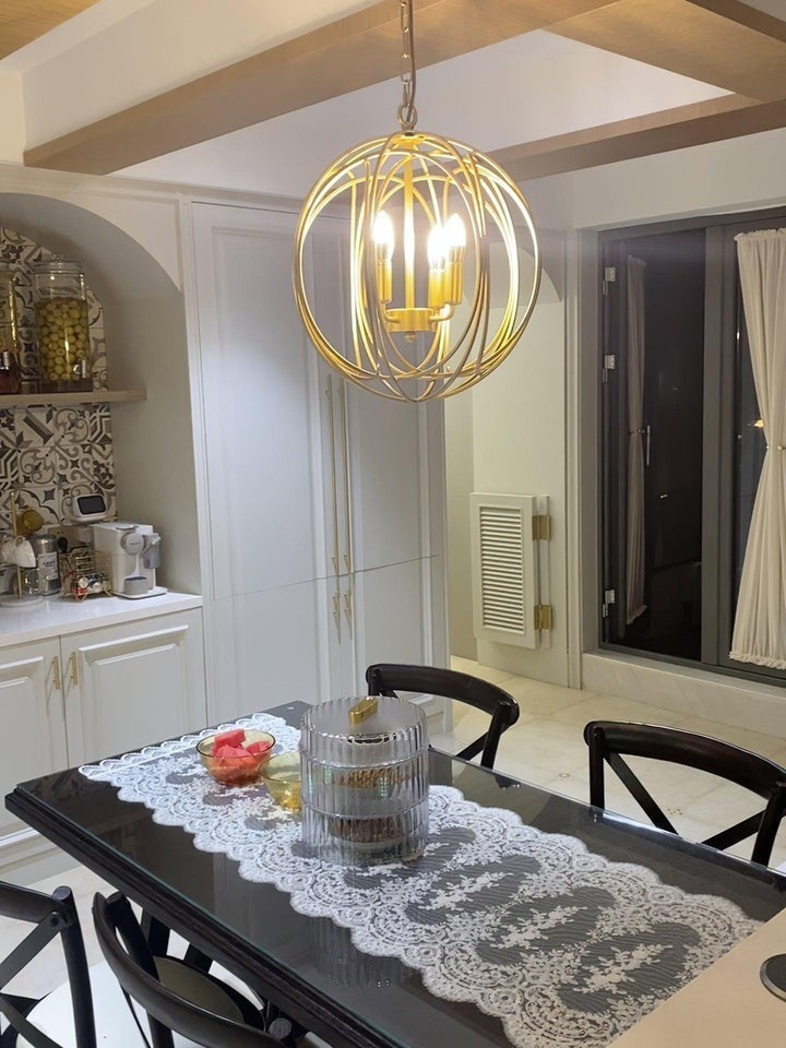 Gold Interlocking Circle Pendant Light