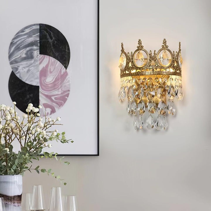 Hand-Cut Crystal Droplet Wall Sconce in Brass Finish