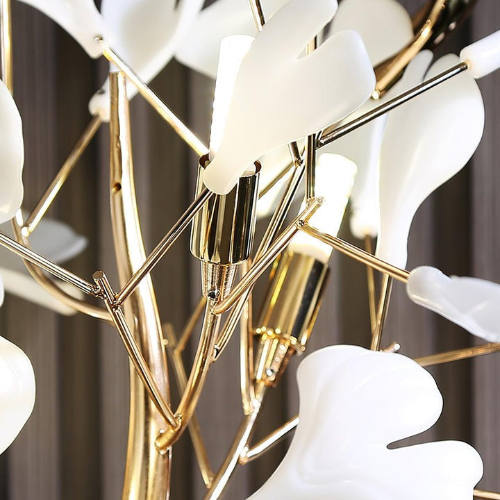 Nature-Inspired Ginkgo Leaf Floor Lamp – Ambient Lighting