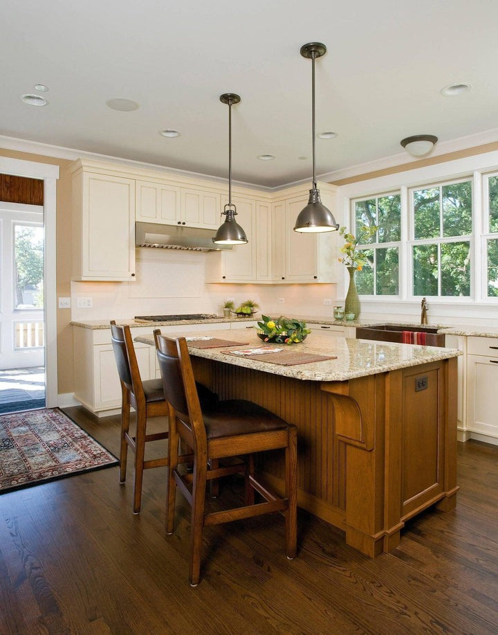 Rustic Country-Style Industrial Metal Pendant Light