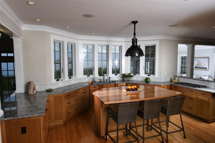 Rustic Country-Style Industrial Metal Pendant Light