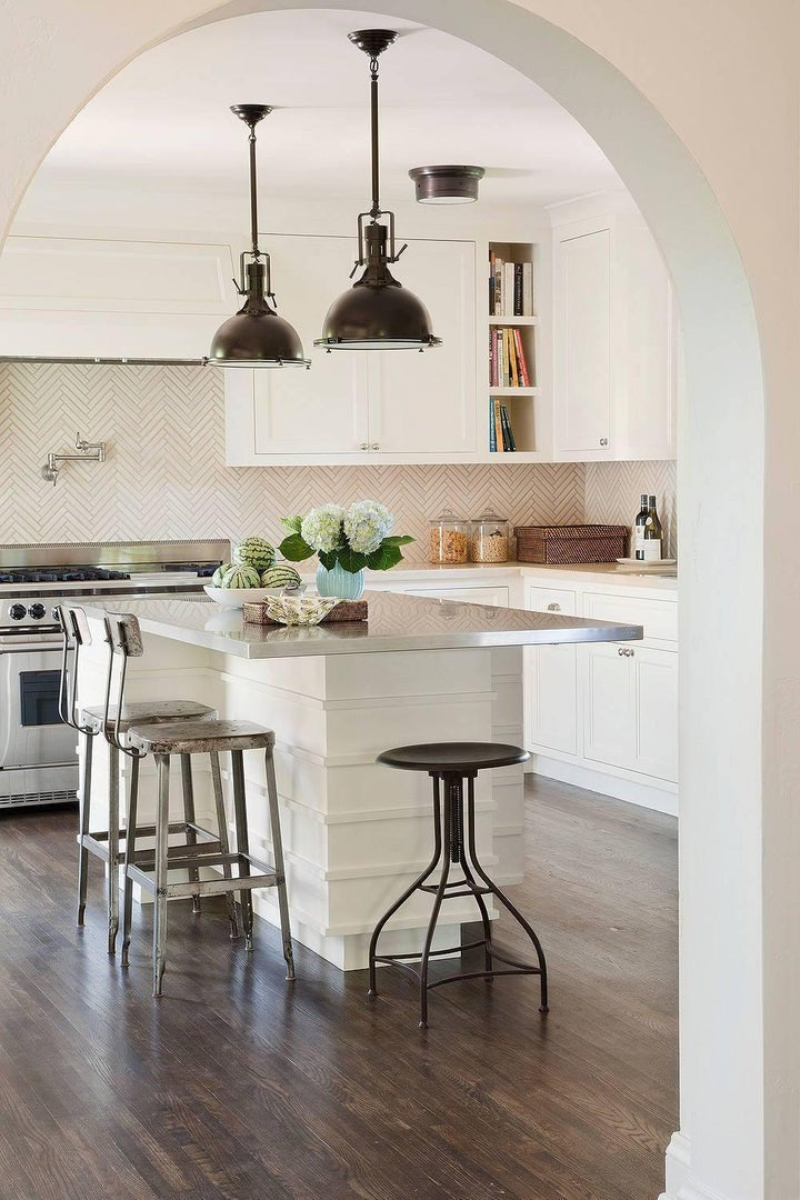 Rustic Country-Style Industrial Metal Pendant Light