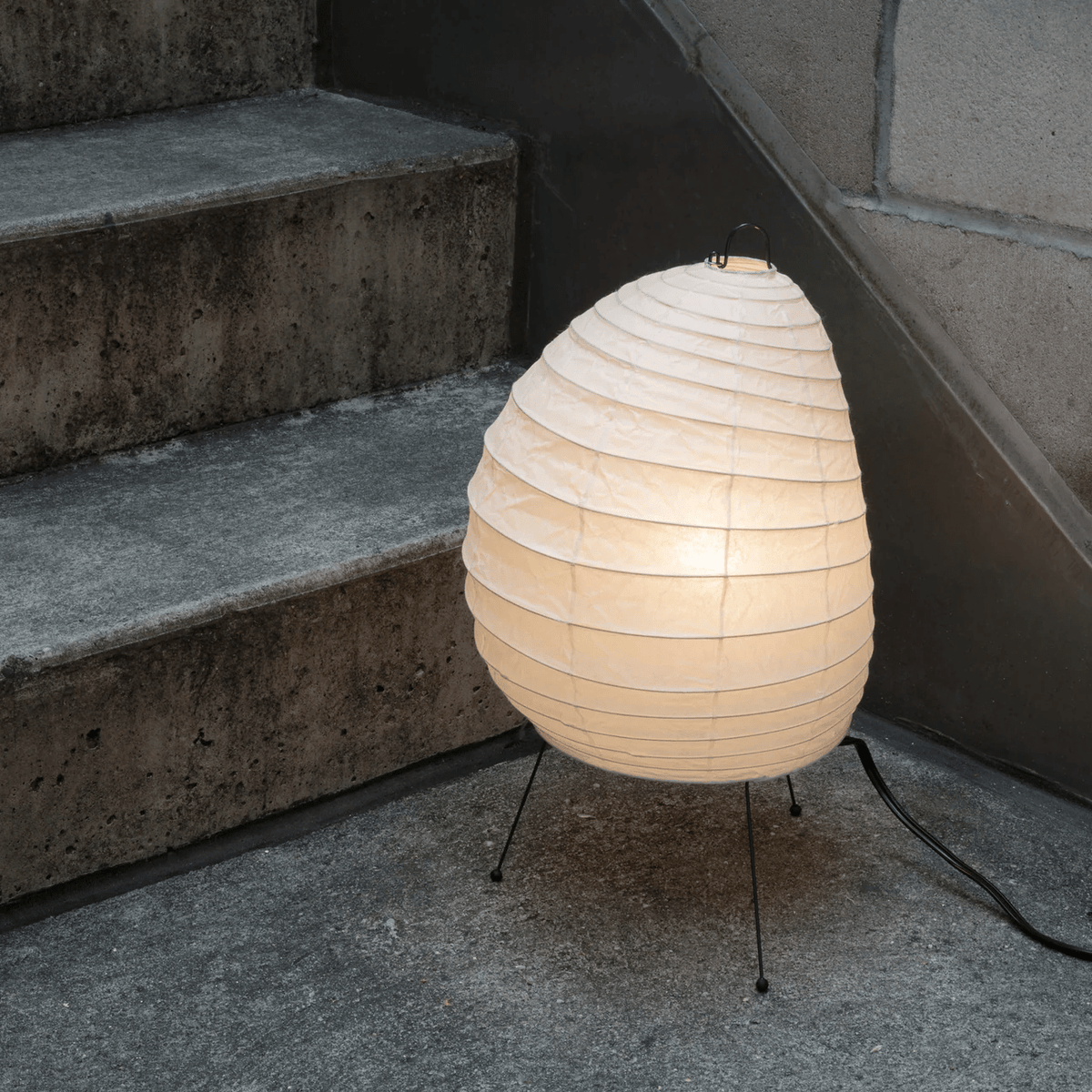 Komi Paper Table Lamp