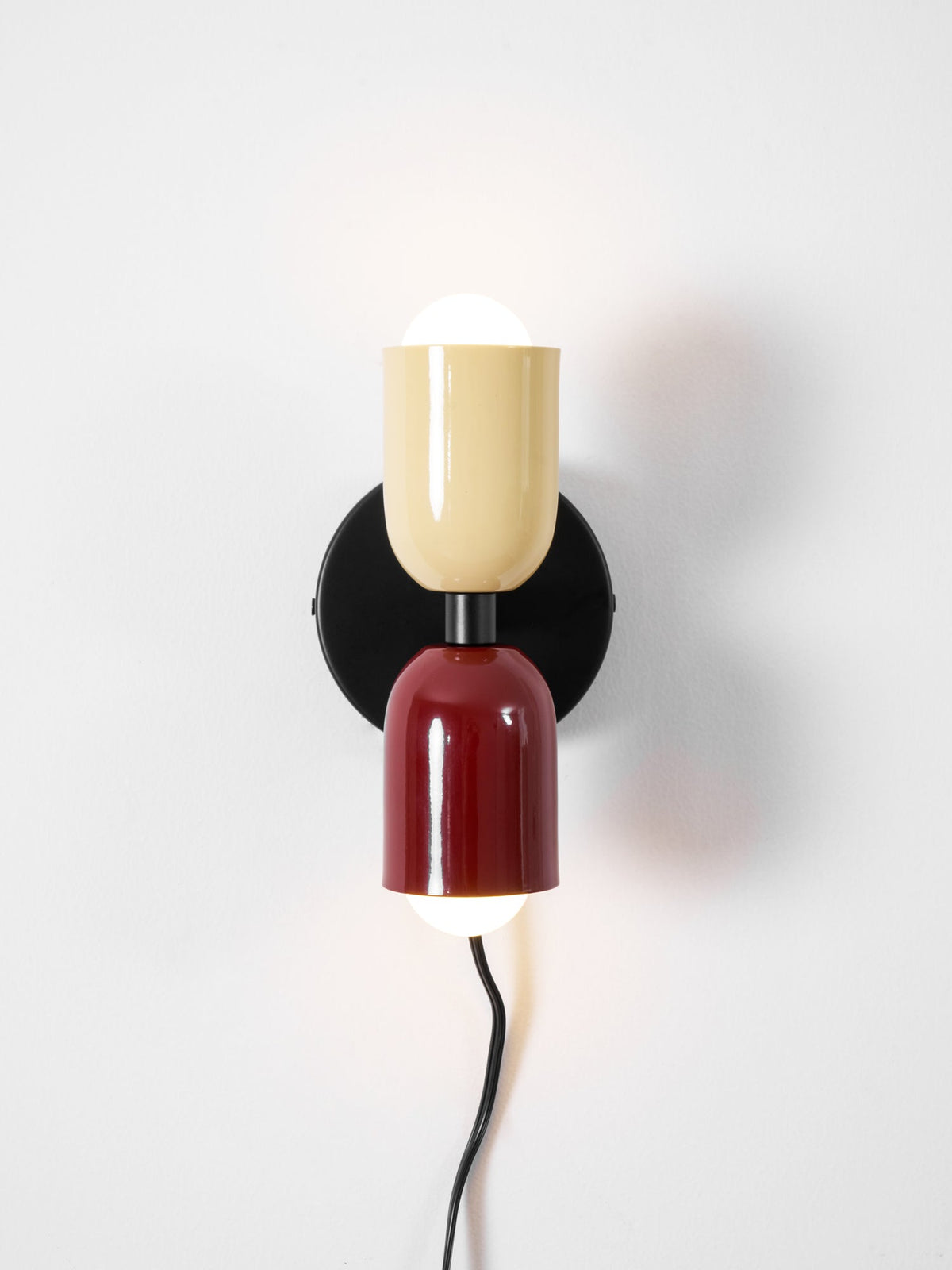 Couleur Double Plug In Wall Lamp