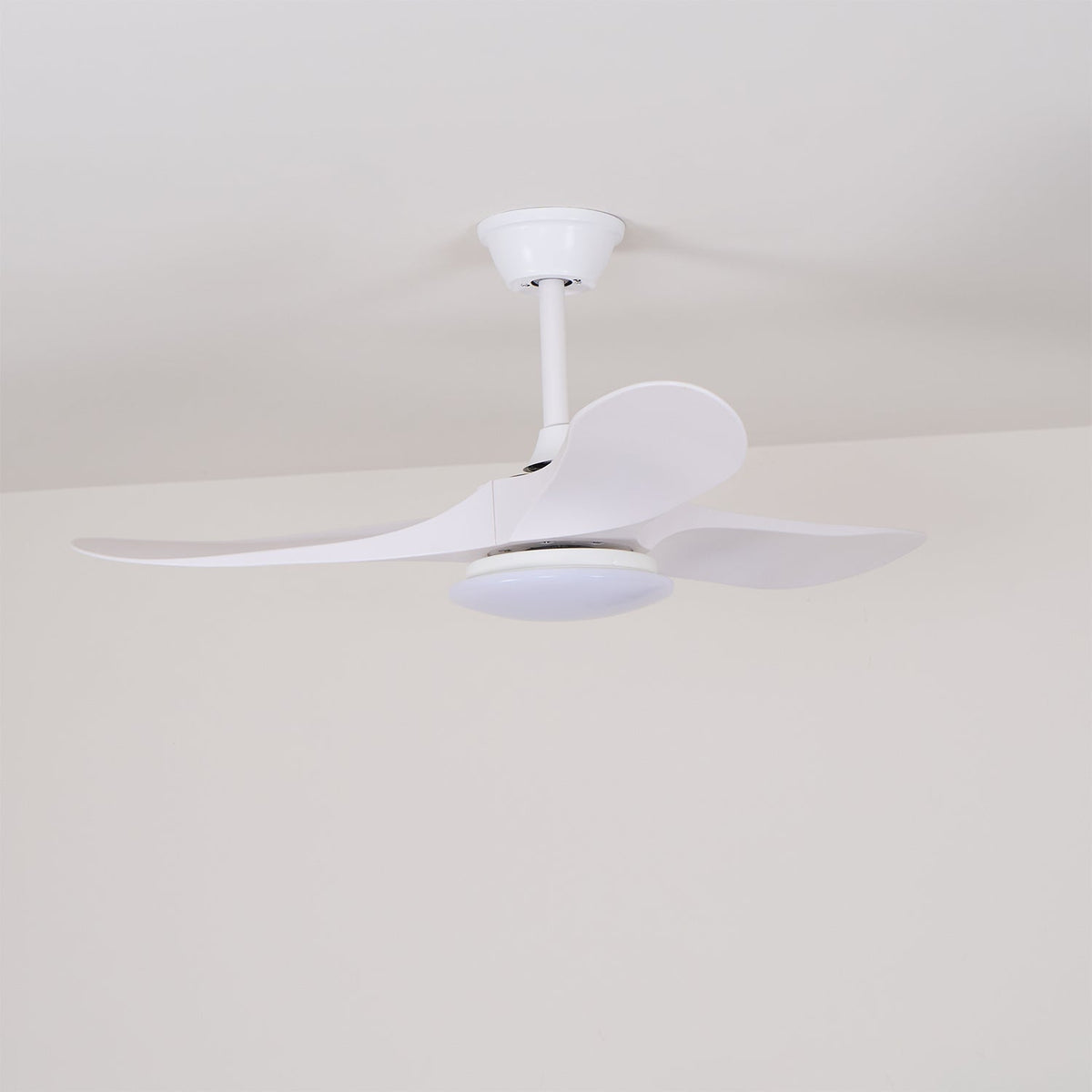 Maverick 42"/52" Ceiling Fan Light