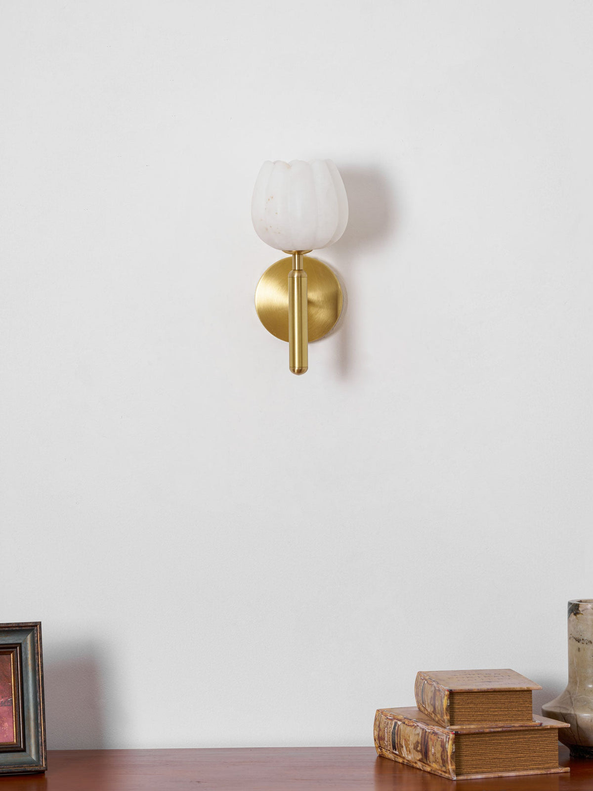 Mian Wall Lamp