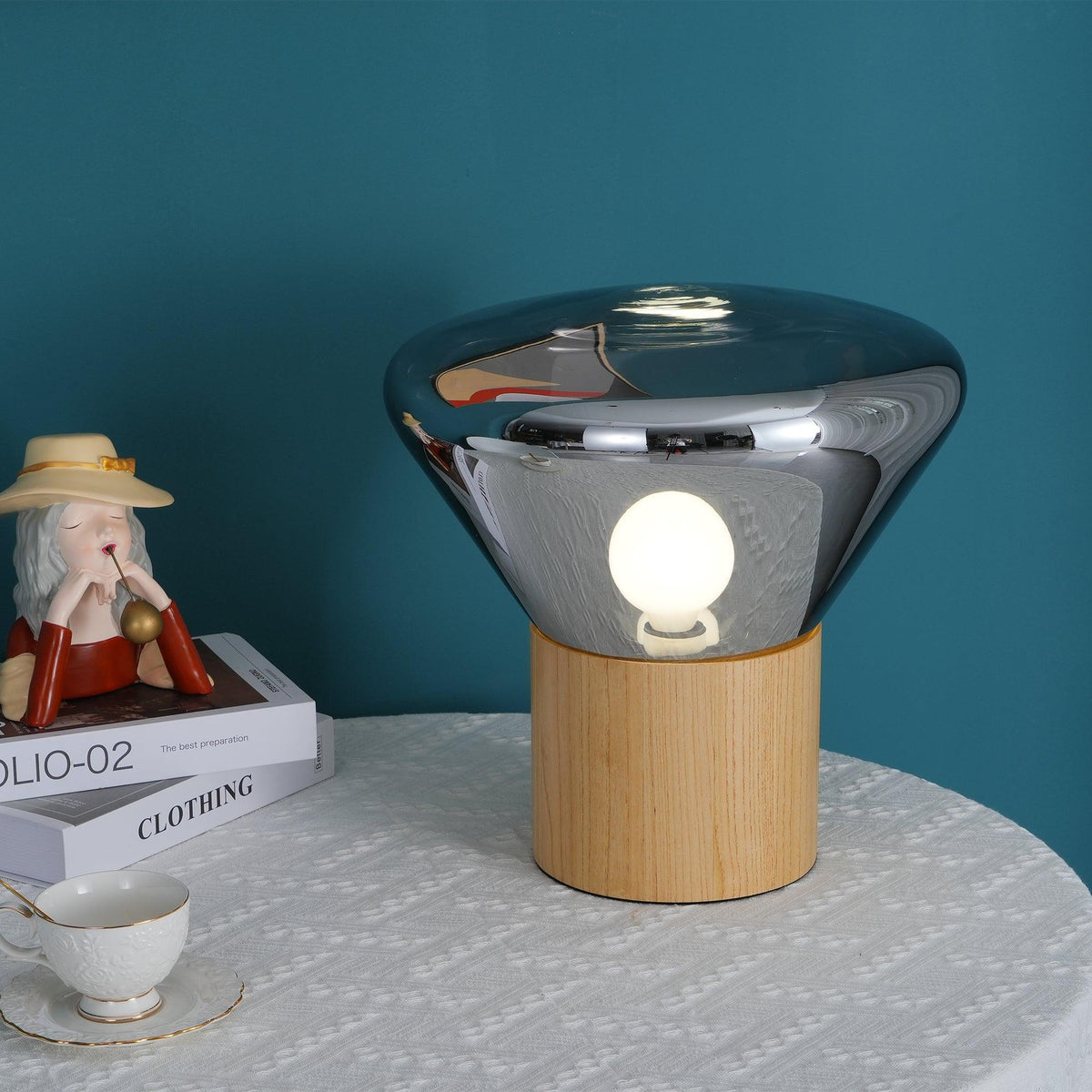 Bois Table Lamp