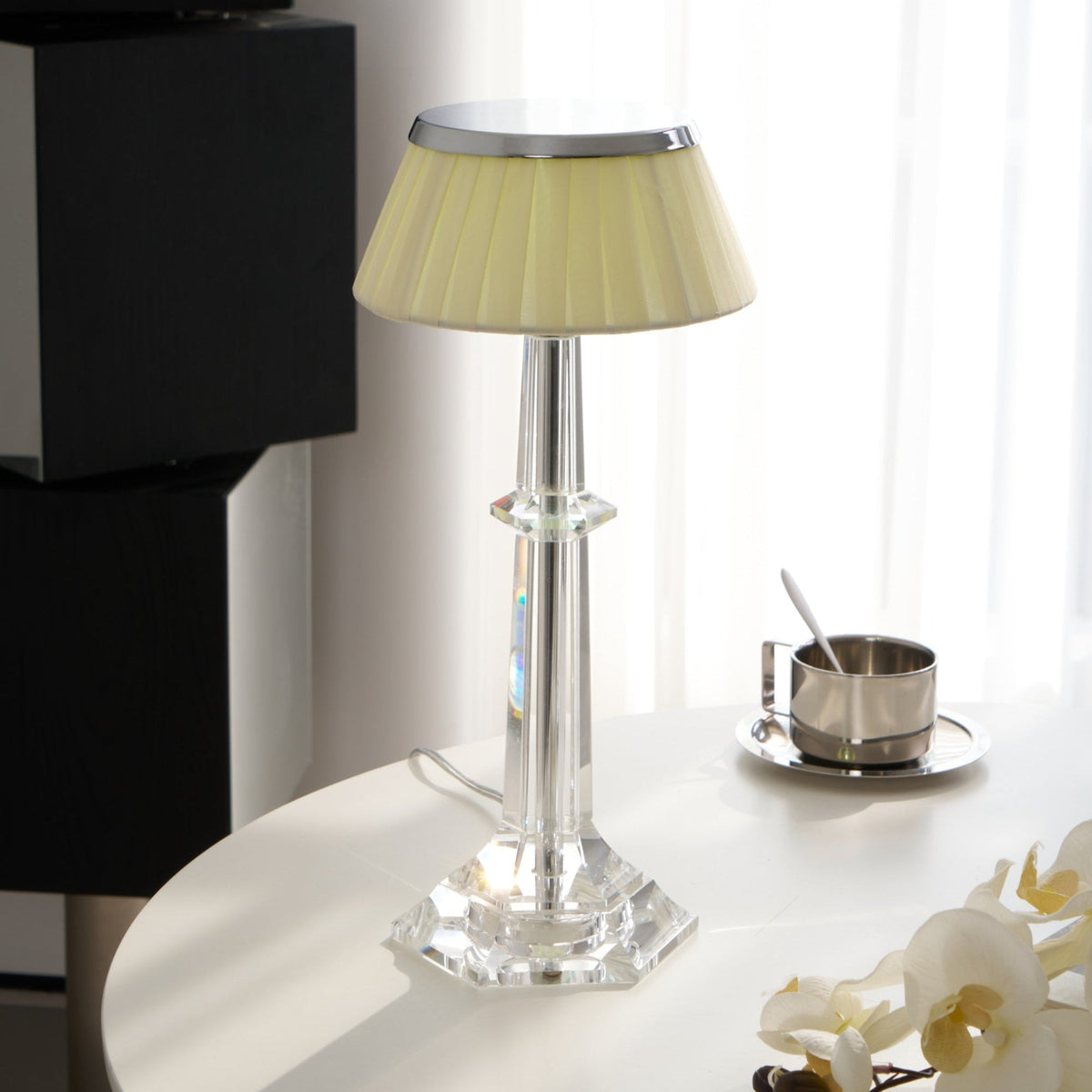 Versailles Table Lamp