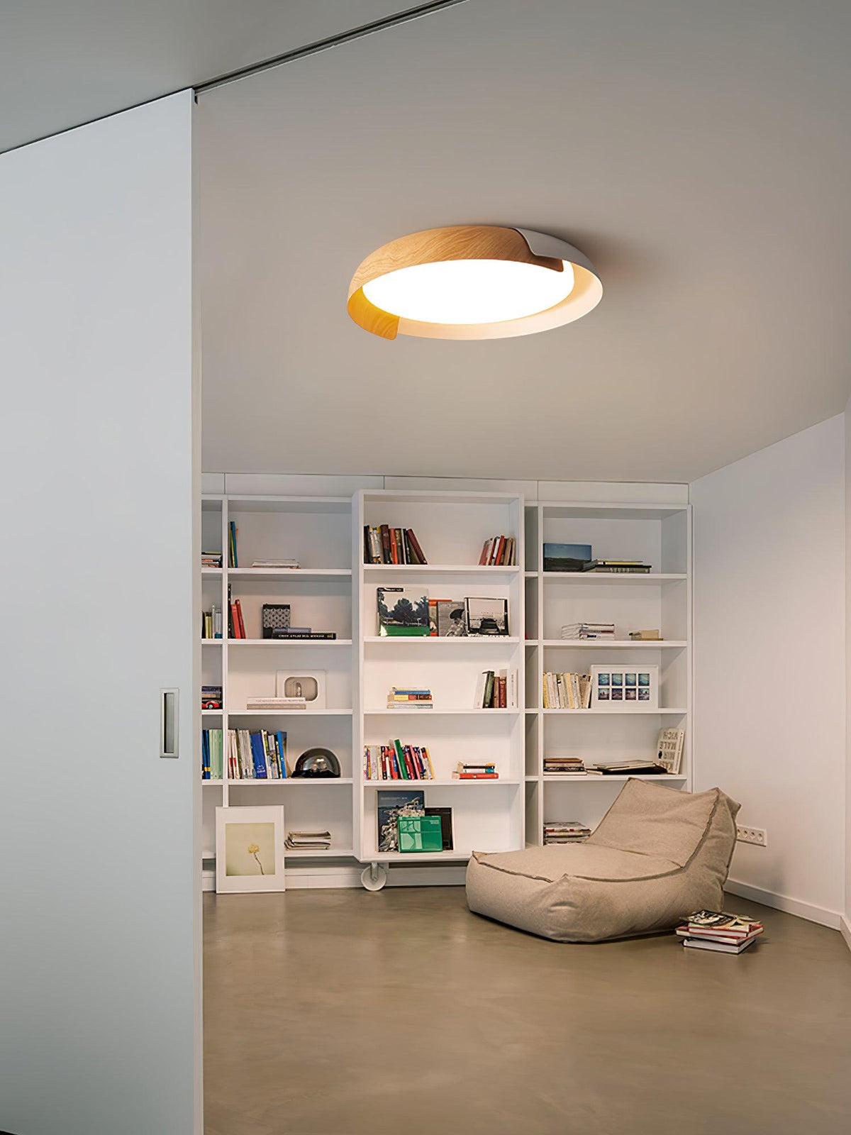 Vikaey Ceiling Light
