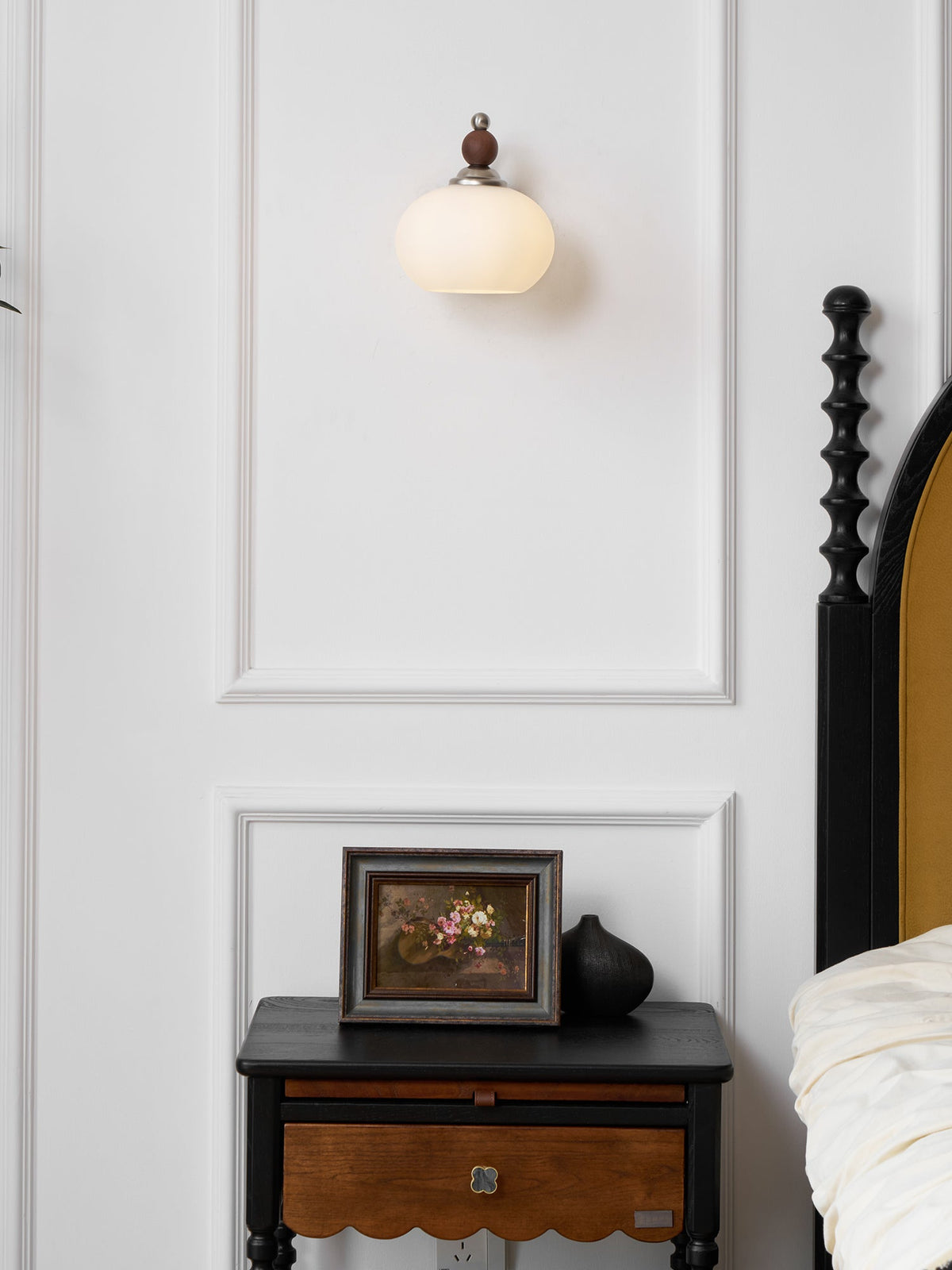 Yisi Po Wall Lamp