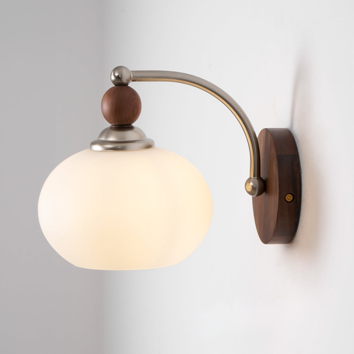 Yisi Po Wall Lamp