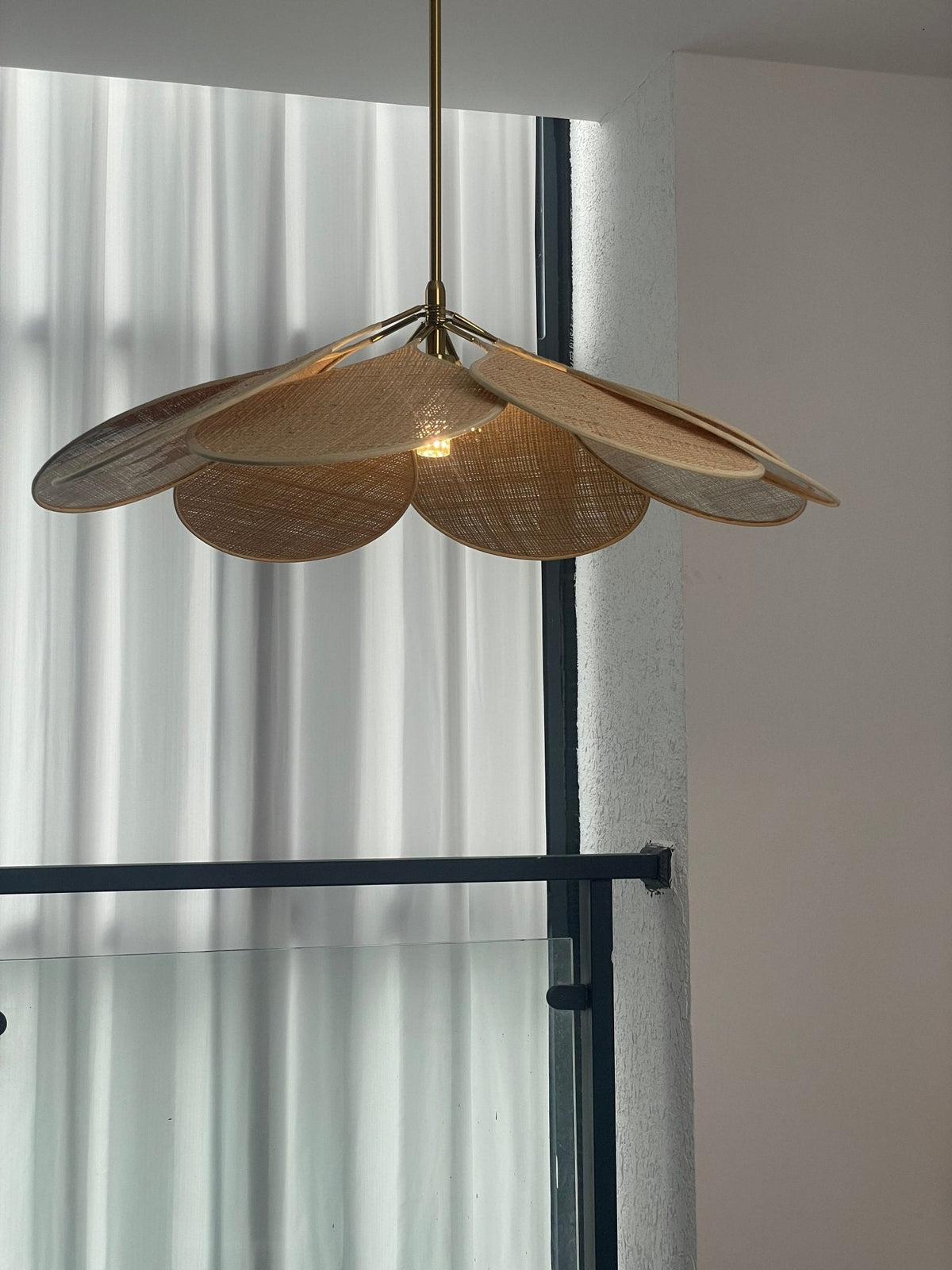 Precieuse Petals Pendant Lamp