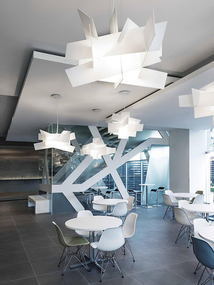 Dynamic Geometric Web Pendant Light