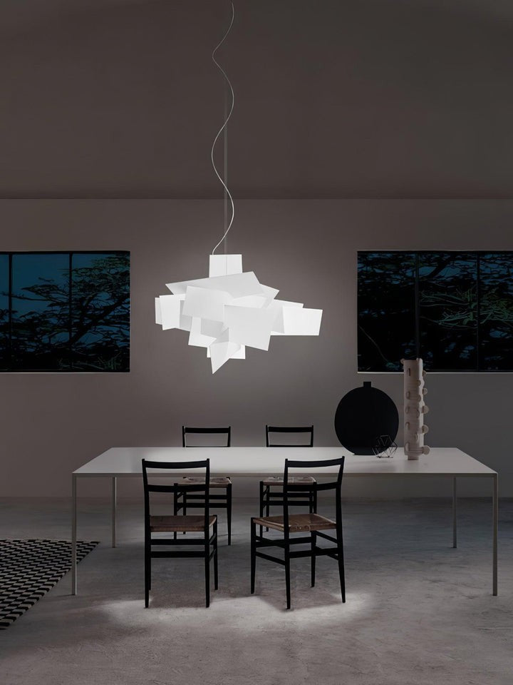 Dynamic Geometric Web Pendant Light