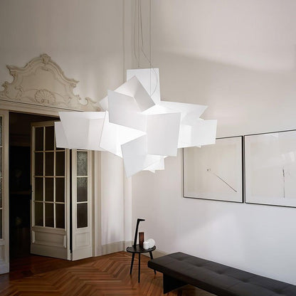 Dynamic Geometric Web Pendant Light