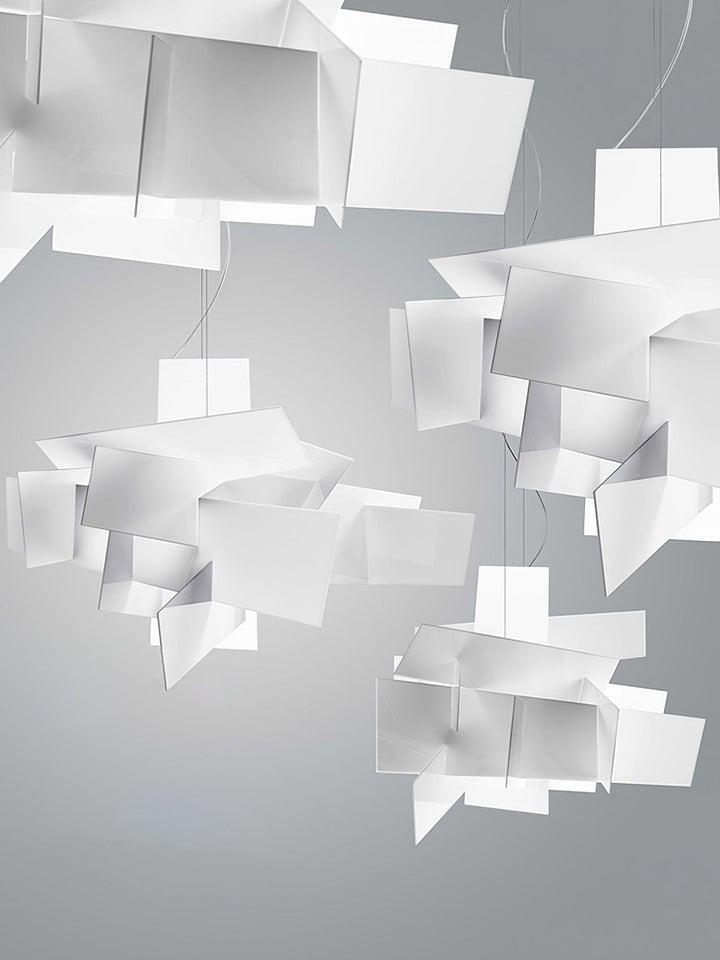 Dynamic Geometric Web Pendant Light