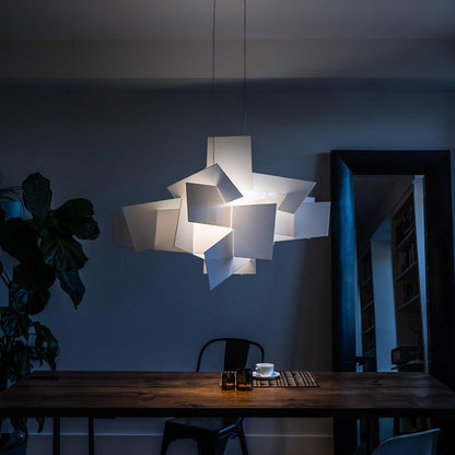 Dynamic Geometric Web Pendant Light