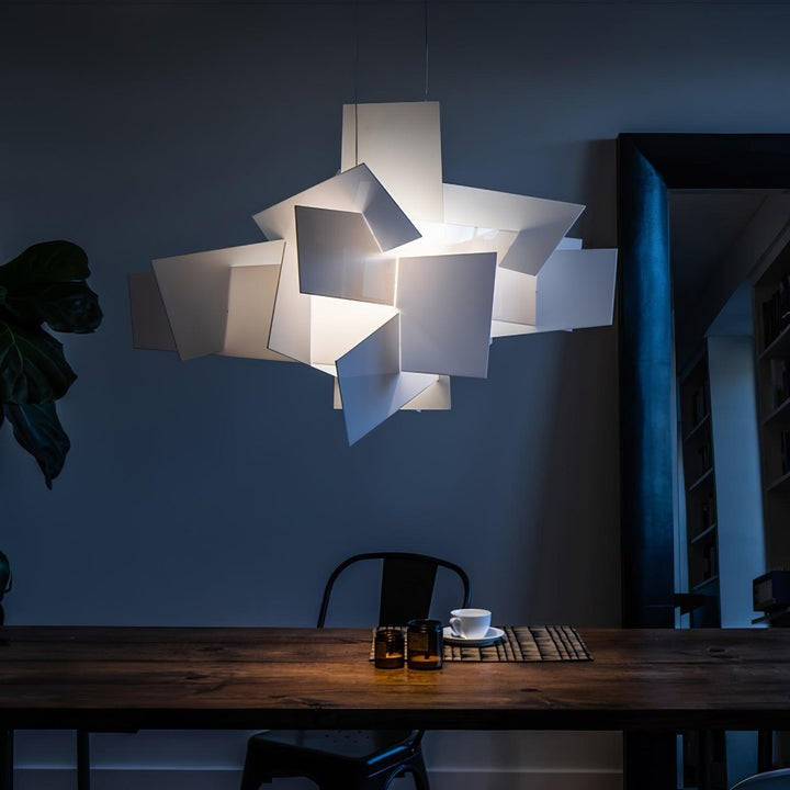Dynamic Geometric Web Pendant Light