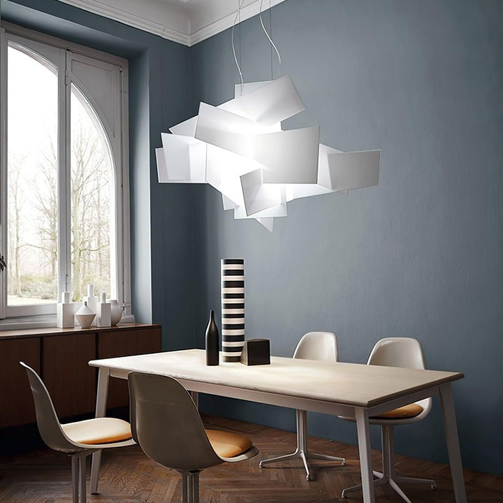 Dynamic Geometric Web Pendant Light