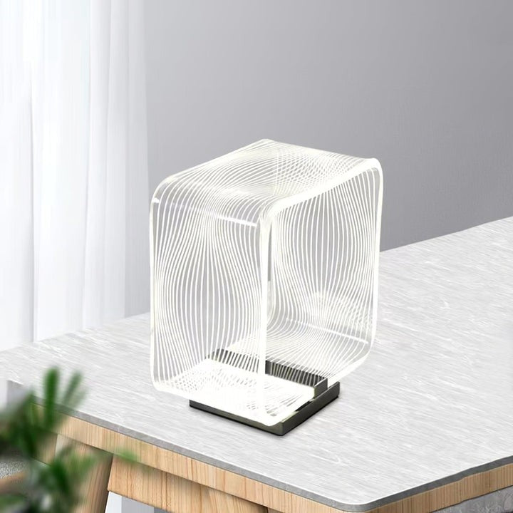 Geometric Wire Cube LED Table Lamp