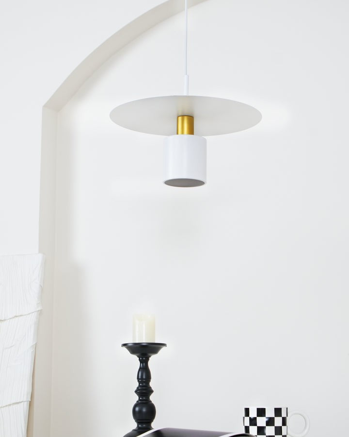 Halo Adjustable Metal Pendant Lamp – Glare-Free LED Ceiling Light