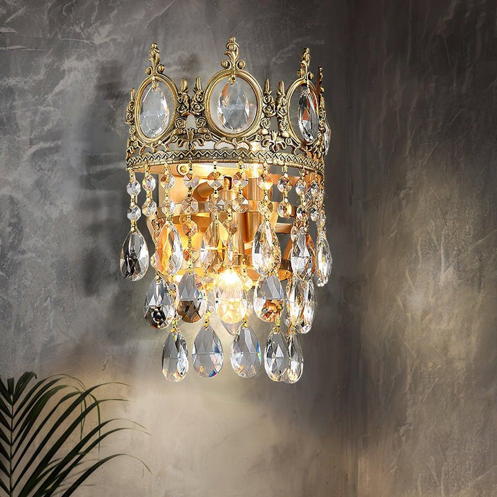 Hand-Cut Crystal Droplet Wall Sconce in Brass Finish