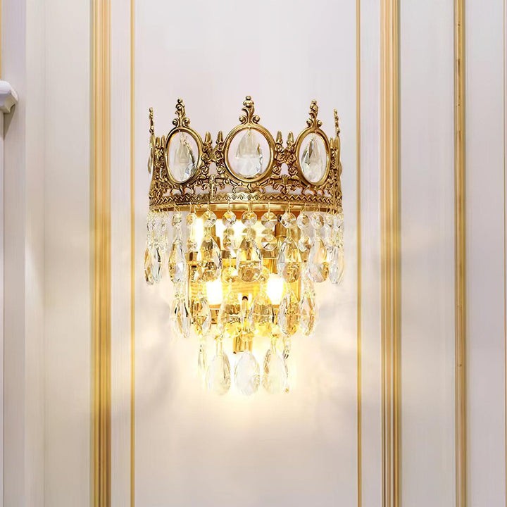 Hand-Cut Crystal Droplet Wall Sconce in Brass Finish