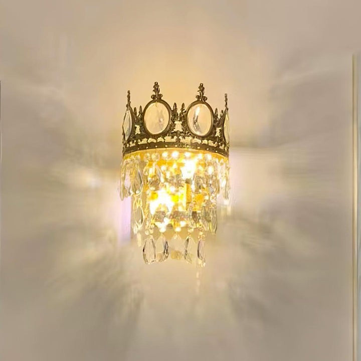 Hand-Cut Crystal Droplet Wall Sconce in Brass Finish