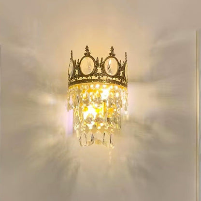 Hand-Cut Crystal Droplet Wall Sconce in Brass Finish