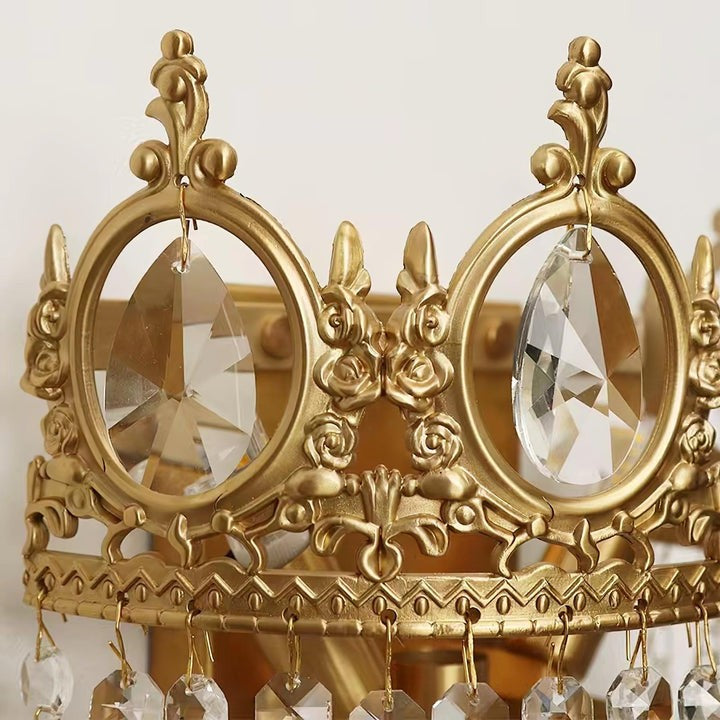 Hand-Cut Crystal Droplet Wall Sconce in Brass Finish