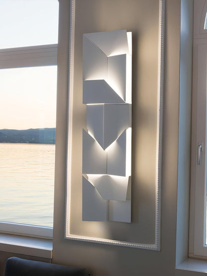 Rechargeable LED Aluminum Wall Sconce in Matte White