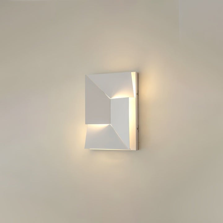 Rechargeable LED Aluminum Wall Sconce in Matte White