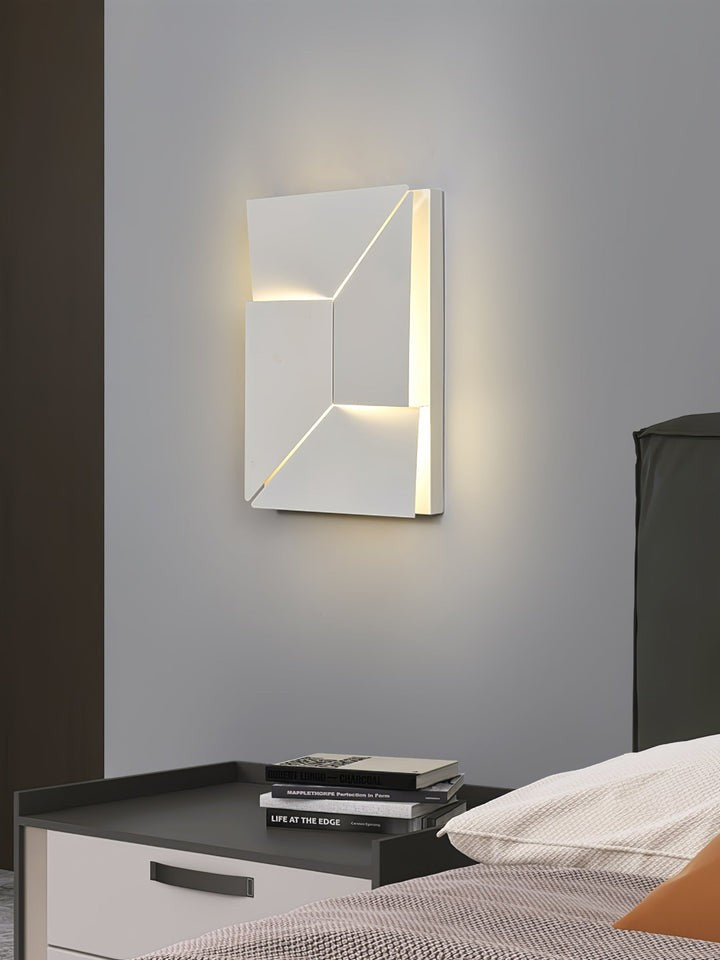 Rechargeable LED Aluminum Wall Sconce in Matte White