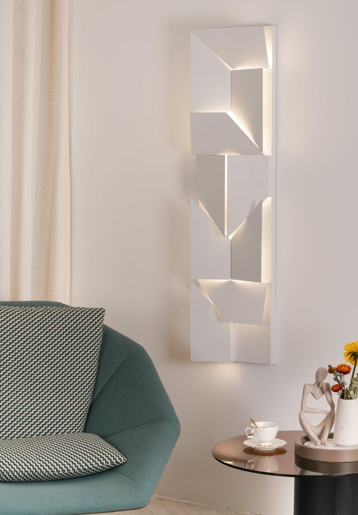 Rechargeable LED Aluminum Wall Sconce in Matte White
