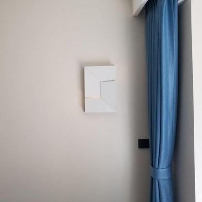 Rechargeable LED Aluminum Wall Sconce in Matte White