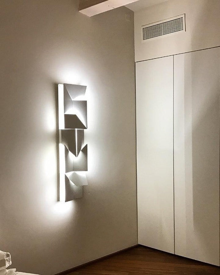 Rechargeable LED Aluminum Wall Sconce in Matte White