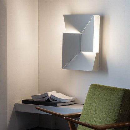 Rechargeable LED Aluminum Wall Sconce in Matte White