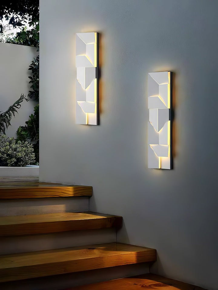 Rechargeable LED Aluminum Wall Sconce in Matte White