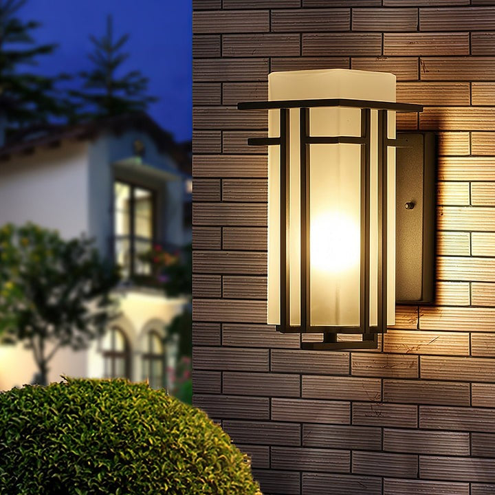 Retro Iron Outdoor Wall Sconce – Rustproof IP65 Wall Light