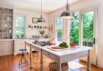 Rustic Country-Style Industrial Metal Pendant Light